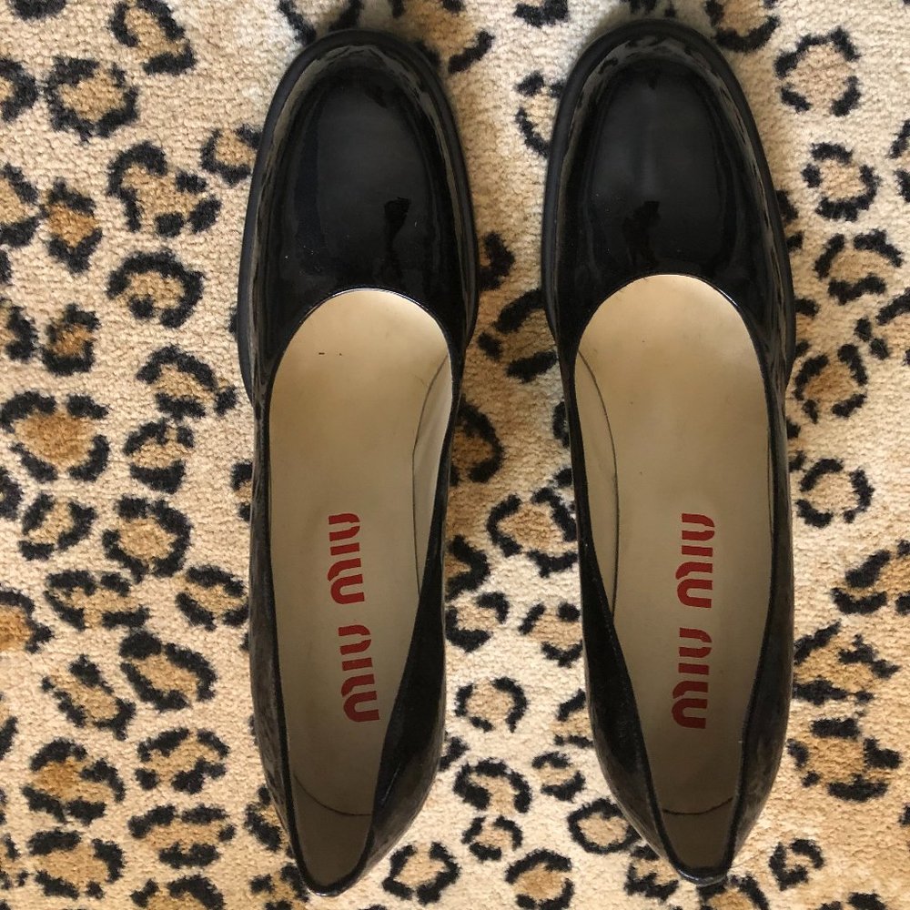 Miu Miu Size 41 Patent Leather Pumps - image 1